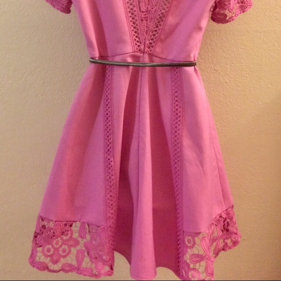 Stunning ASOS Exquisite Lace trims Princess Dress - Picture 5 of 6